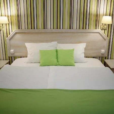 بيت ضيافة Belysium Wine&relax Vendeghaz Gyenesdiás