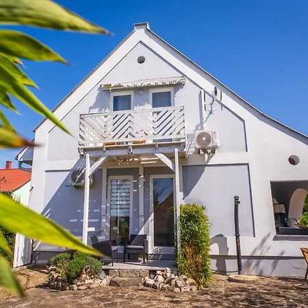 Guest house Belysium Wine&relax Vendeghaz Gyenesdias