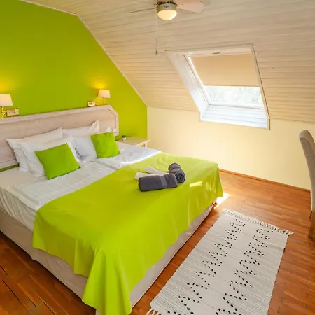 بيت ضيافة Belysium Wine&relax Vendeghaz 4*